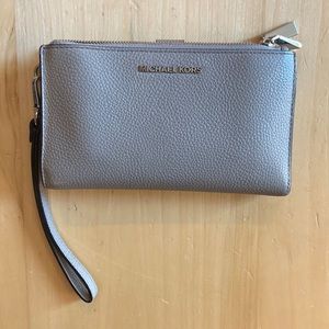 Michael Kors Wallet/Wristlet